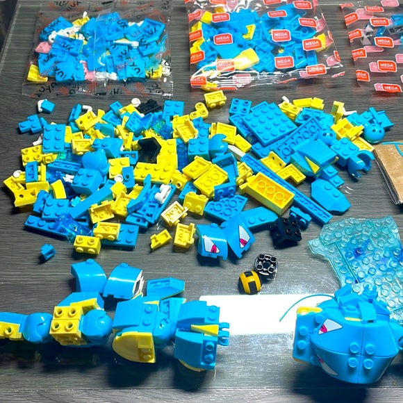 Pokémon Gyarados - Picture 11 of 12